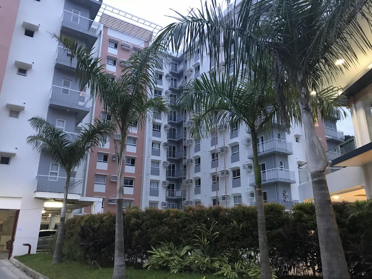 Mivesa Garden Residences By Cec Cebu Stadt Exterior foto